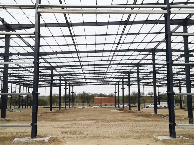 Titan, construcción de nave industrial para Indubol Leones Titan, construcción de nave industrial para Indubol Leones