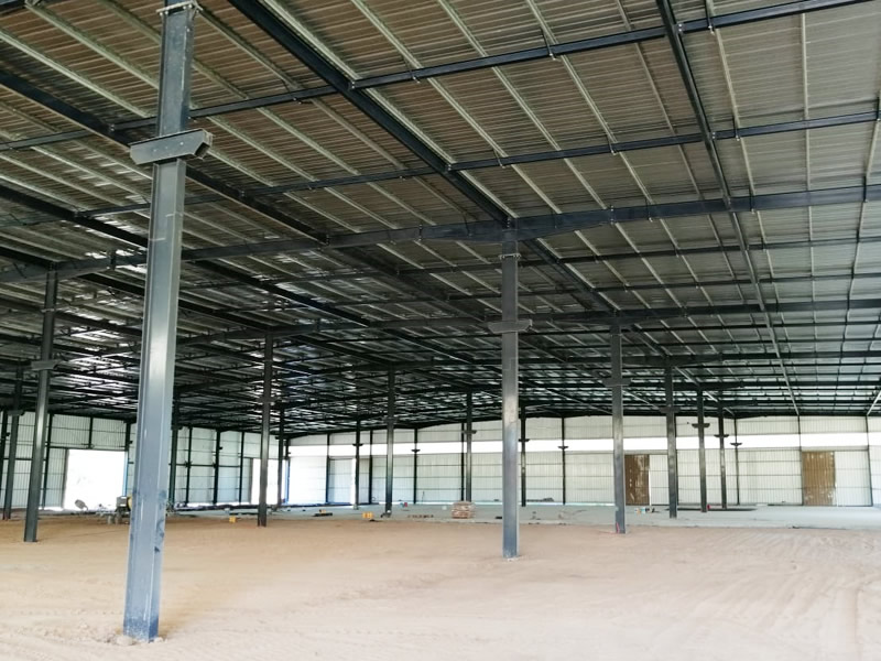 Titan, construcción de nave industrial para Indubol Leones Titan, construcción de nave industrial para Indubol Leones