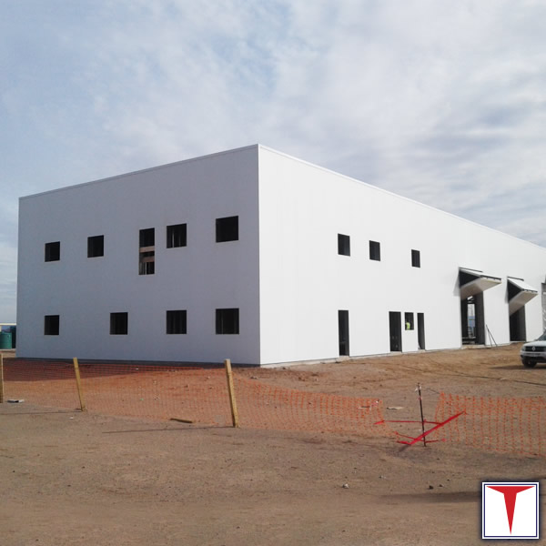 Titan, construcción de nave para logística y depósito.