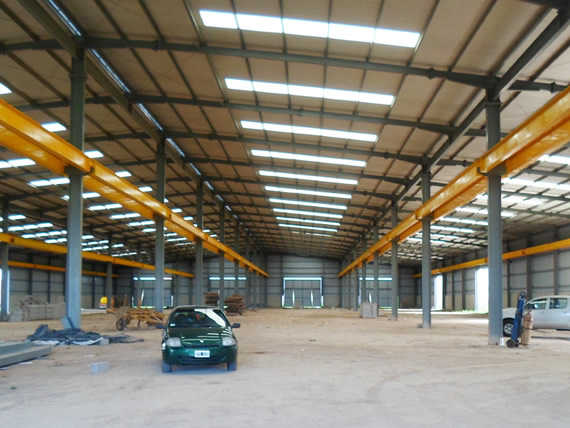 Titan, naves industriales y depositos
