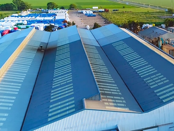 Titan, naves industriales y depositos